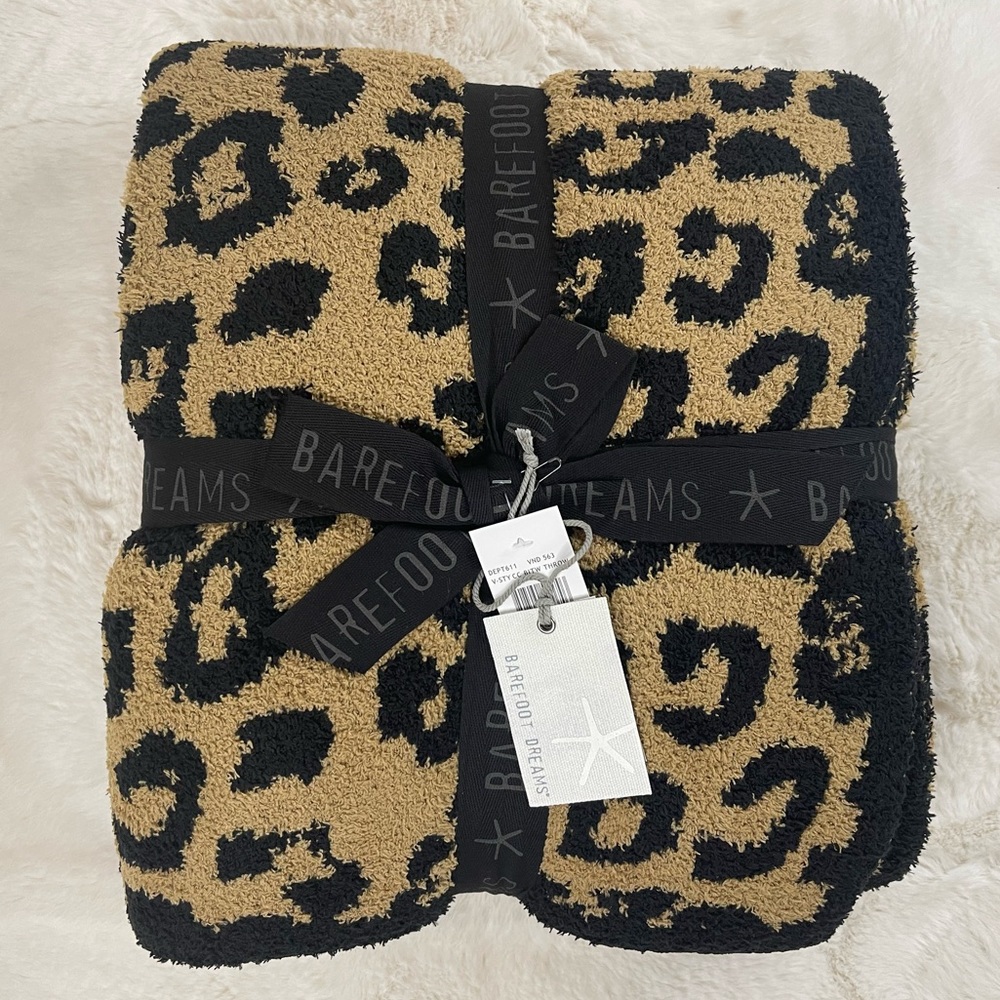 Barefoot Dreams In The Wild Blanket - Camel / Black - Picture 2 of 7